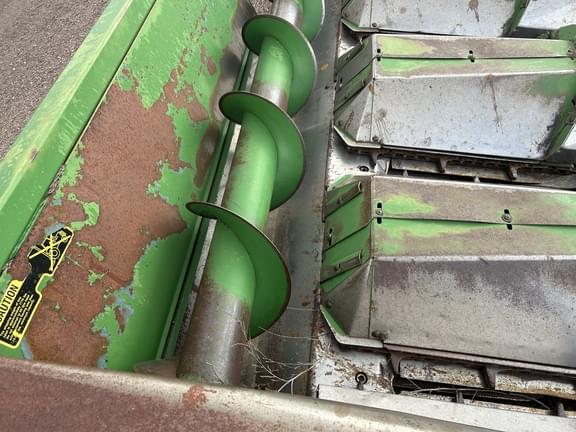 Image of John Deere 843 equipment image 3