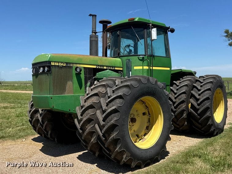 1984 John Deere 8650 Equipment Image0