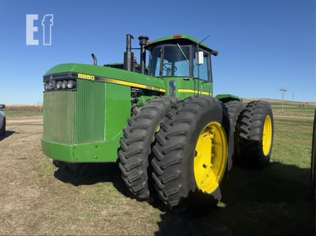 Image of John Deere 8850 equipment image 1