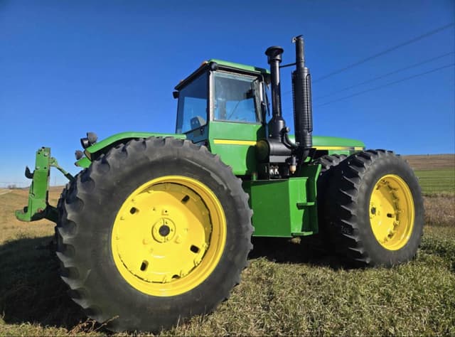 Image of John Deere 8850 equipment image 2