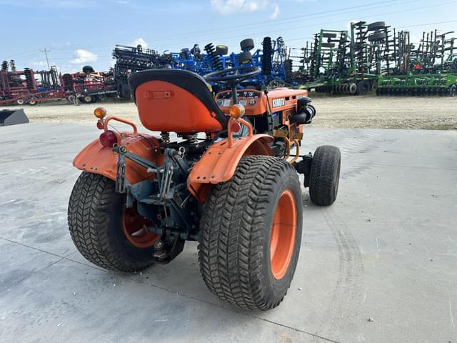 Image of Kubota B7100HST equipment image 1