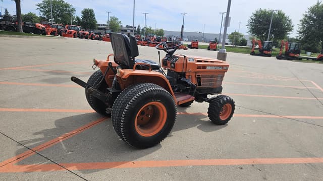 Image of Kubota B7200 equipment image 4