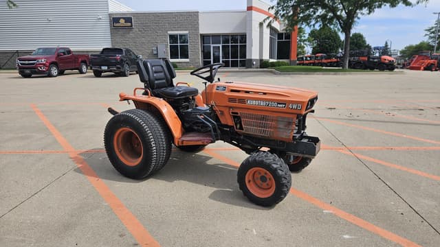 Image of Kubota B7200 equipment image 3