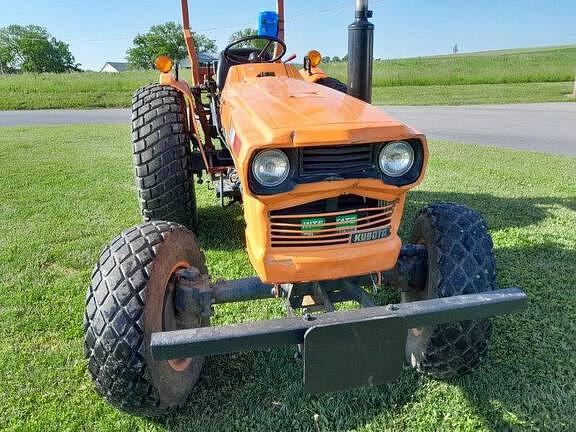 Image of Kubota L355 equipment image 2