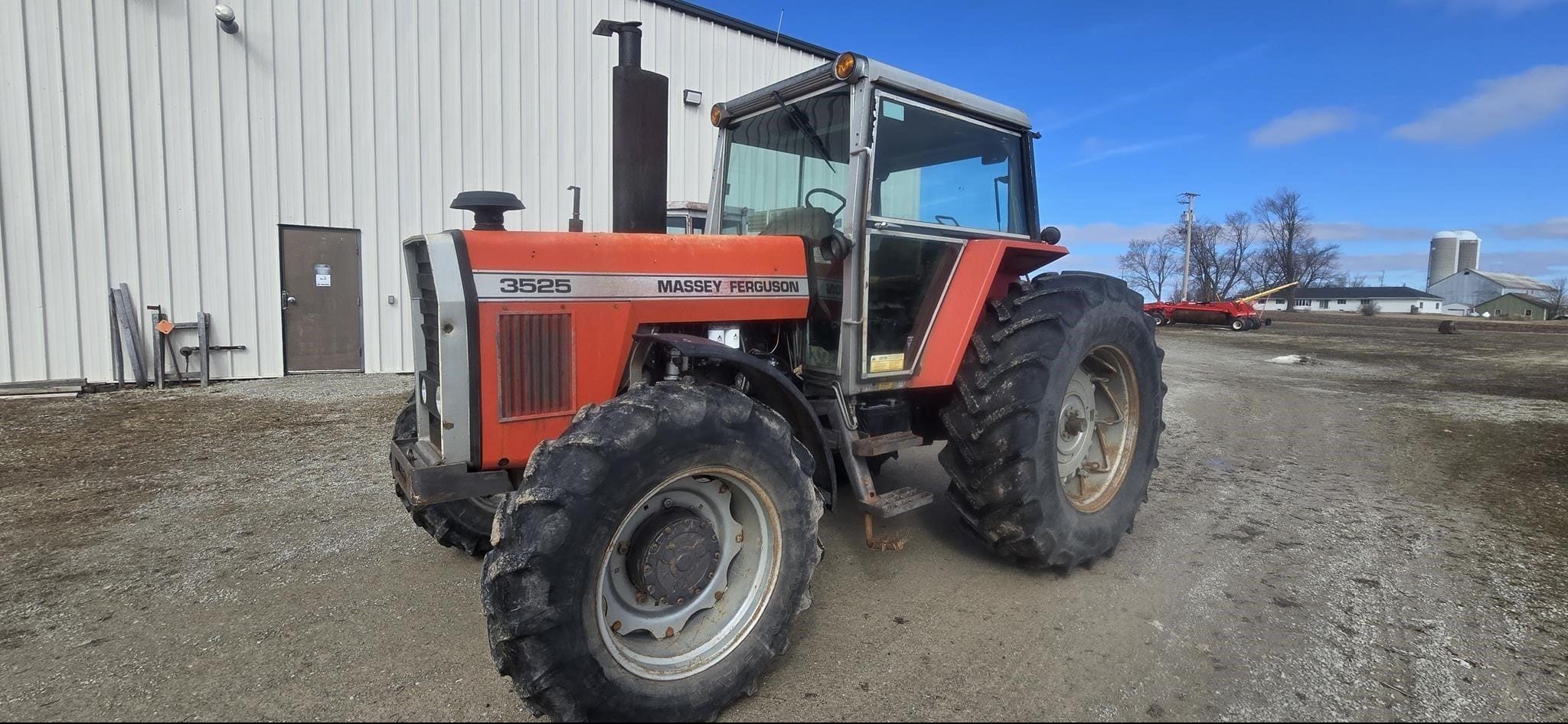 1984 Massey Ferguson 3525 Equipment Image0