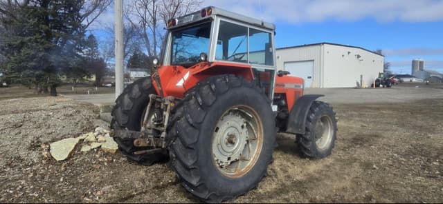 Image of Massey Ferguson 3525 equipment image 4