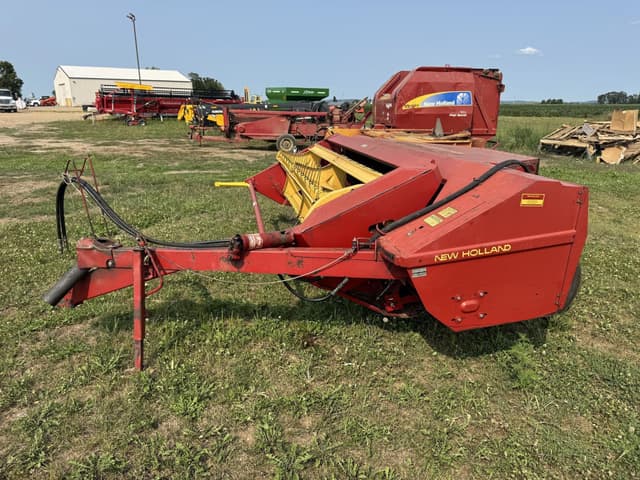 Image of New Holland 489 equipment image 2