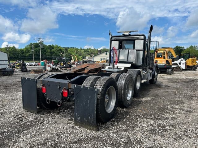 Image of Peterbilt 359 equipment image 3