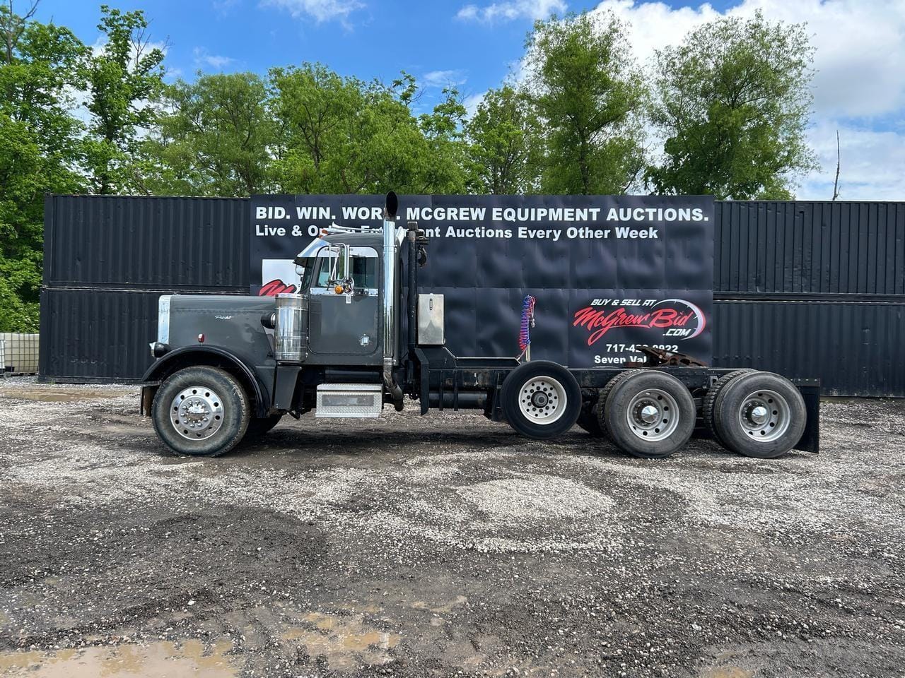 1984 Peterbilt 359 Equipment Image0