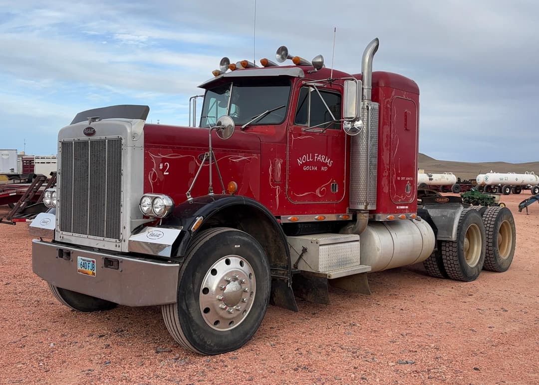 Image of Peterbilt 359 Primary image