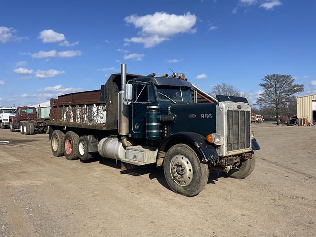 Image of Peterbilt 382 equipment image 1