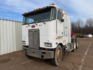 1984 Peterbilt 362 Image