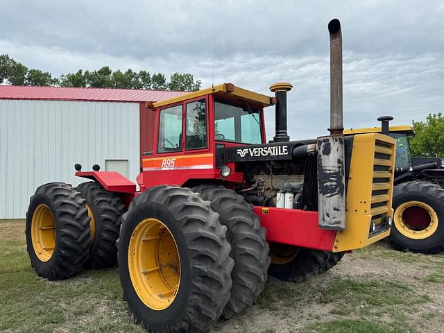 Image of Versatile 895 equipment image 2
