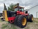 1984 Versatile 895 Image