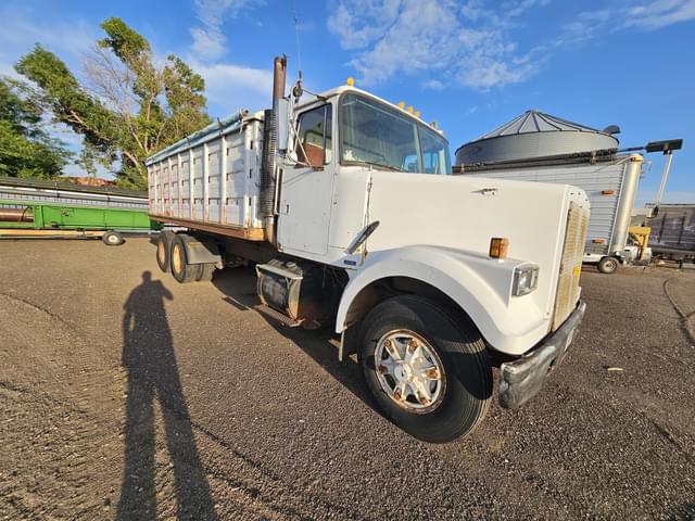 Image of Volvo WCA64T equipment image 2