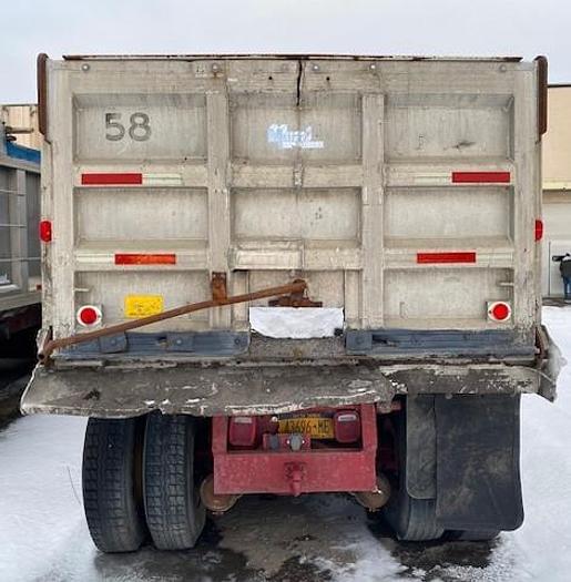 Image of Autocar Undetermined equipment image 3