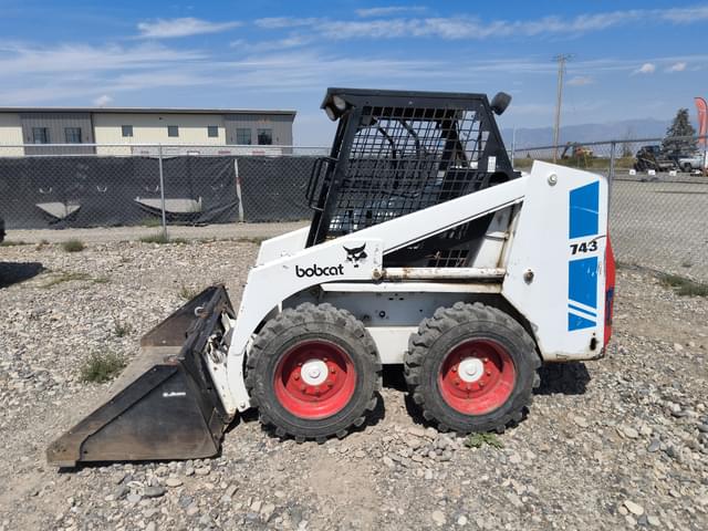 Image of Bobcat 743 equipment image 1