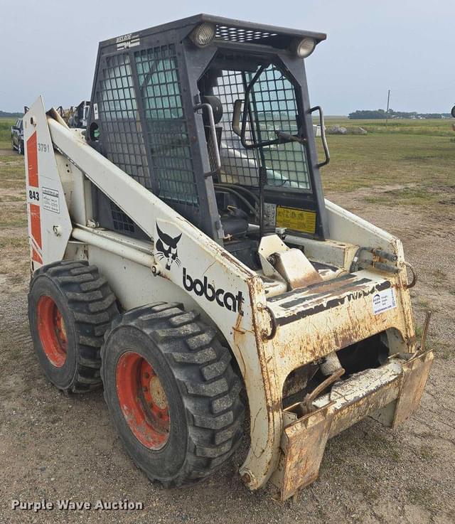 Image of Bobcat 843 equipment image 2