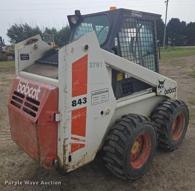 Image of Bobcat 843 equipment image 4