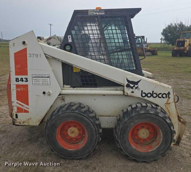 Image of Bobcat 843 equipment image 3