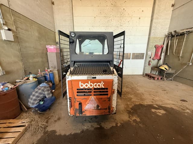 Image of Bobcat 2000 equipment image 4