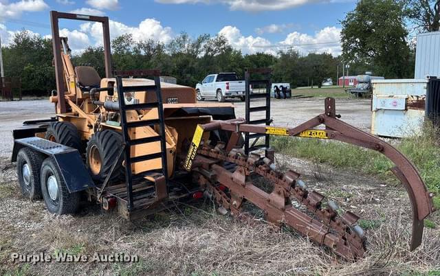 Image of Case 30+4 equipment image 2