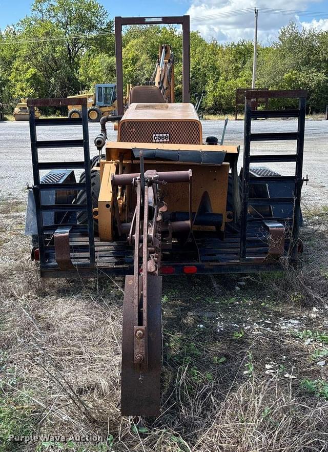Image of Case 30+4 equipment image 1