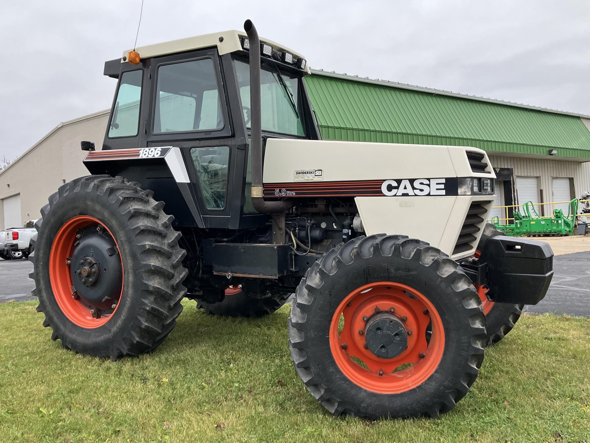 Main image Case IH 1896