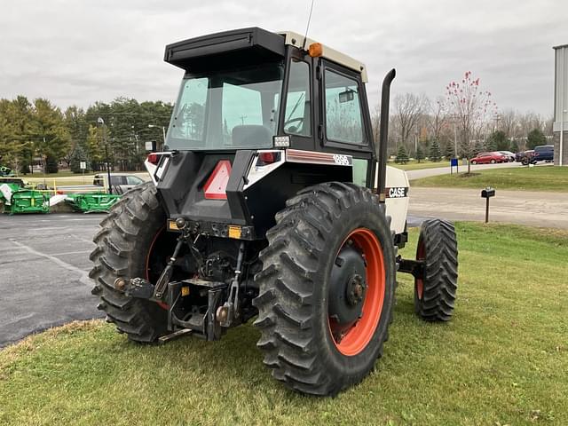 Image of Case IH 1896 equipment image 2