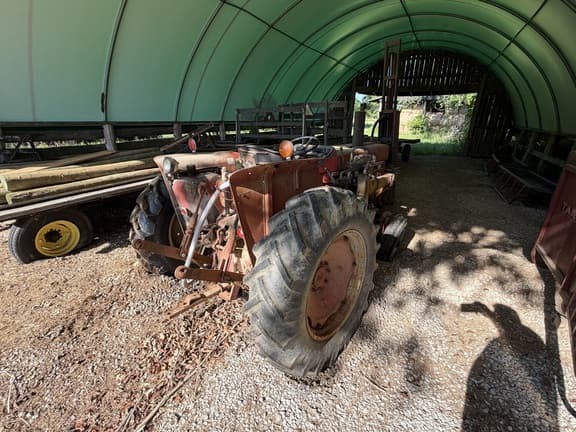 Image of Case IH 385 equipment image 2