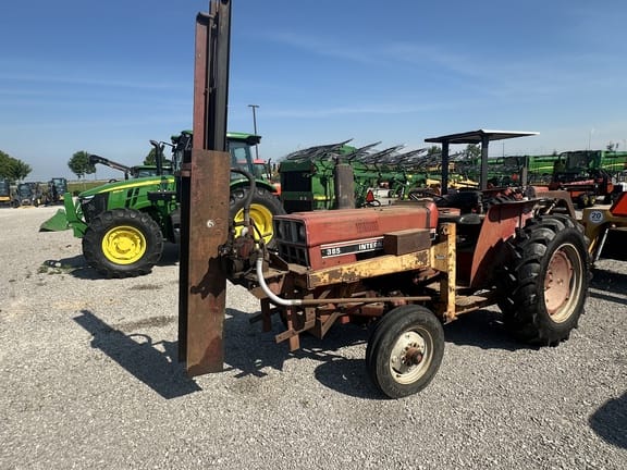 1985 Case IH 385 Equipment Image0