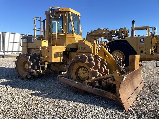 Image of Caterpillar 815B equipment image 3