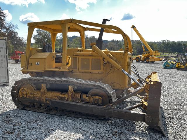 Image of Caterpillar D6D equipment image 3