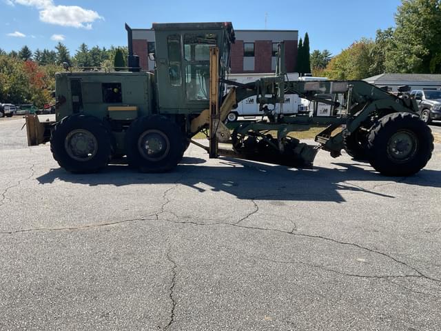 Image of Caterpillar 130G equipment image 3