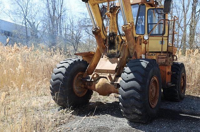 Image of Caterpillar 966D equipment image 1