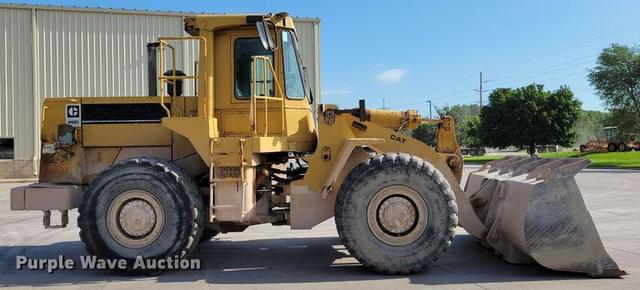 Image of Caterpillar 966D equipment image 3