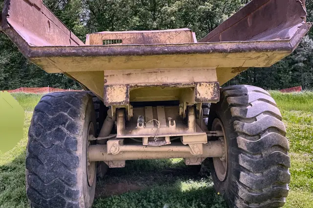 Image of Caterpillar D300D equipment image 4
