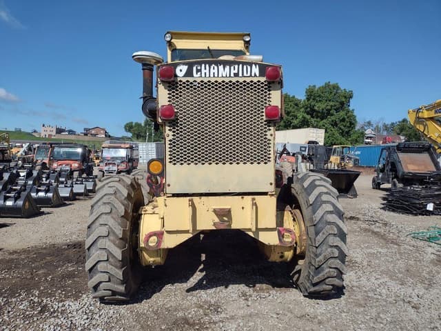 Image of Champion 710A equipment image 3