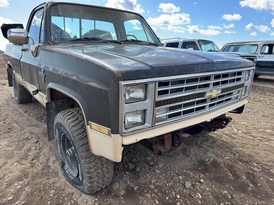 Image of Chevrolet Silverado Primary image