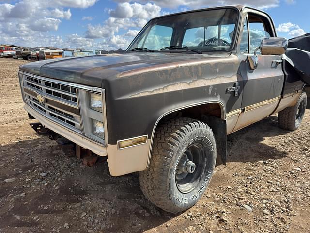 Image of Chevrolet Silverado equipment image 1