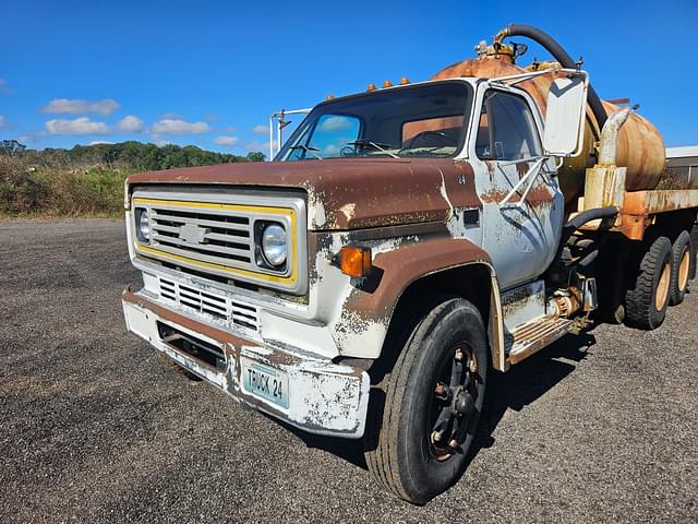 Image of Chevrolet C70 equipment image 1