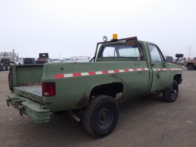 Image of Chevrolet D30 equipment image 2