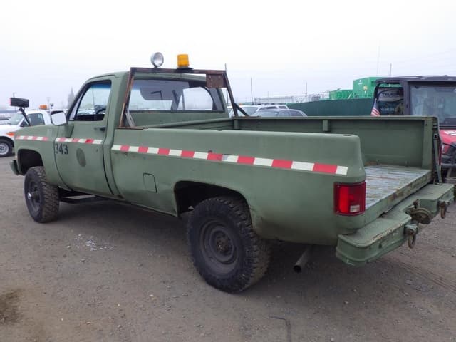 Image of Chevrolet D30 equipment image 3