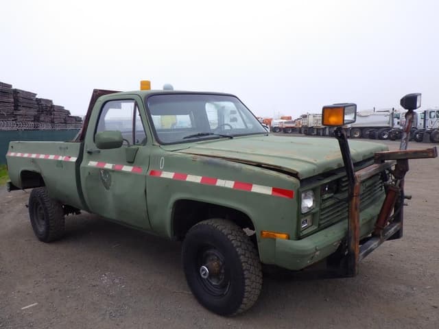 Image of Chevrolet D30 equipment image 1