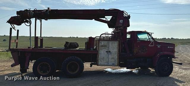 Image of Chevrolet Kodiak equipment image 3