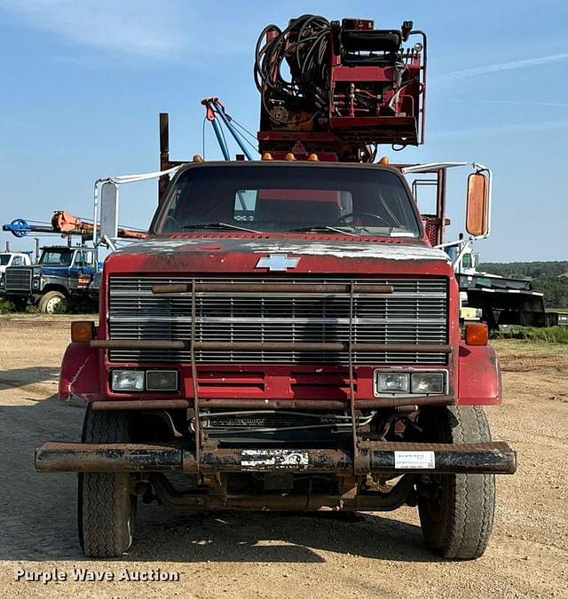 Image of Chevrolet Kodiak equipment image 1