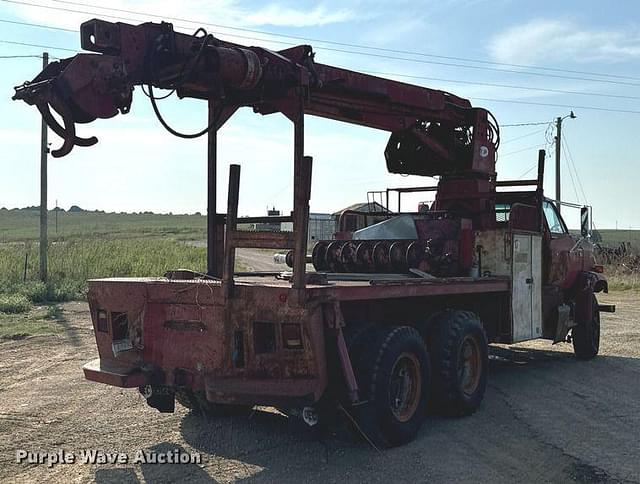 Image of Chevrolet Kodiak equipment image 4