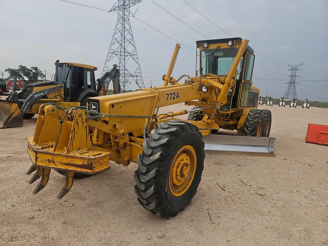 Image of John Deere 772A Primary image