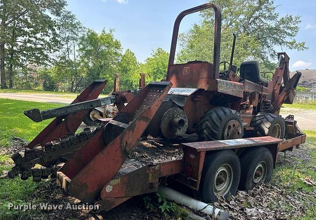 Image of Ditch Witch 3210 equipment image 4