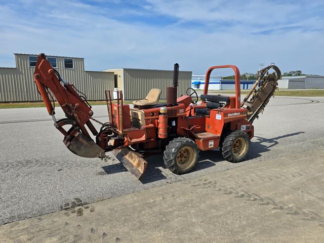 Image of Ditch Witch 3210 equipment image 4